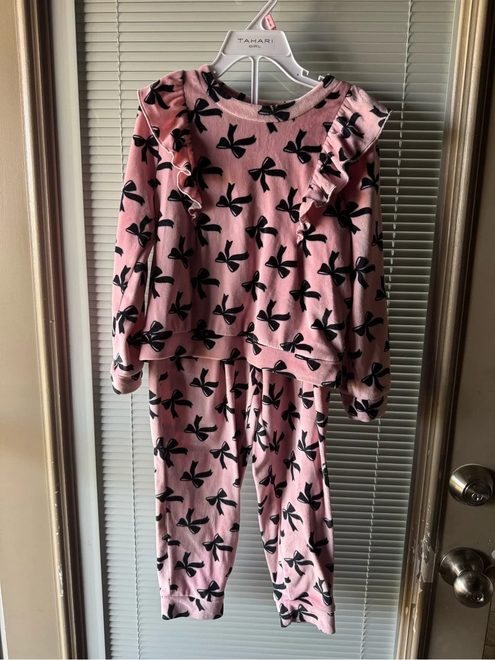 Btween Girls Pink Velvet Bow Lounge Set Size 5 Ruffle Sweatshirt & Jogger